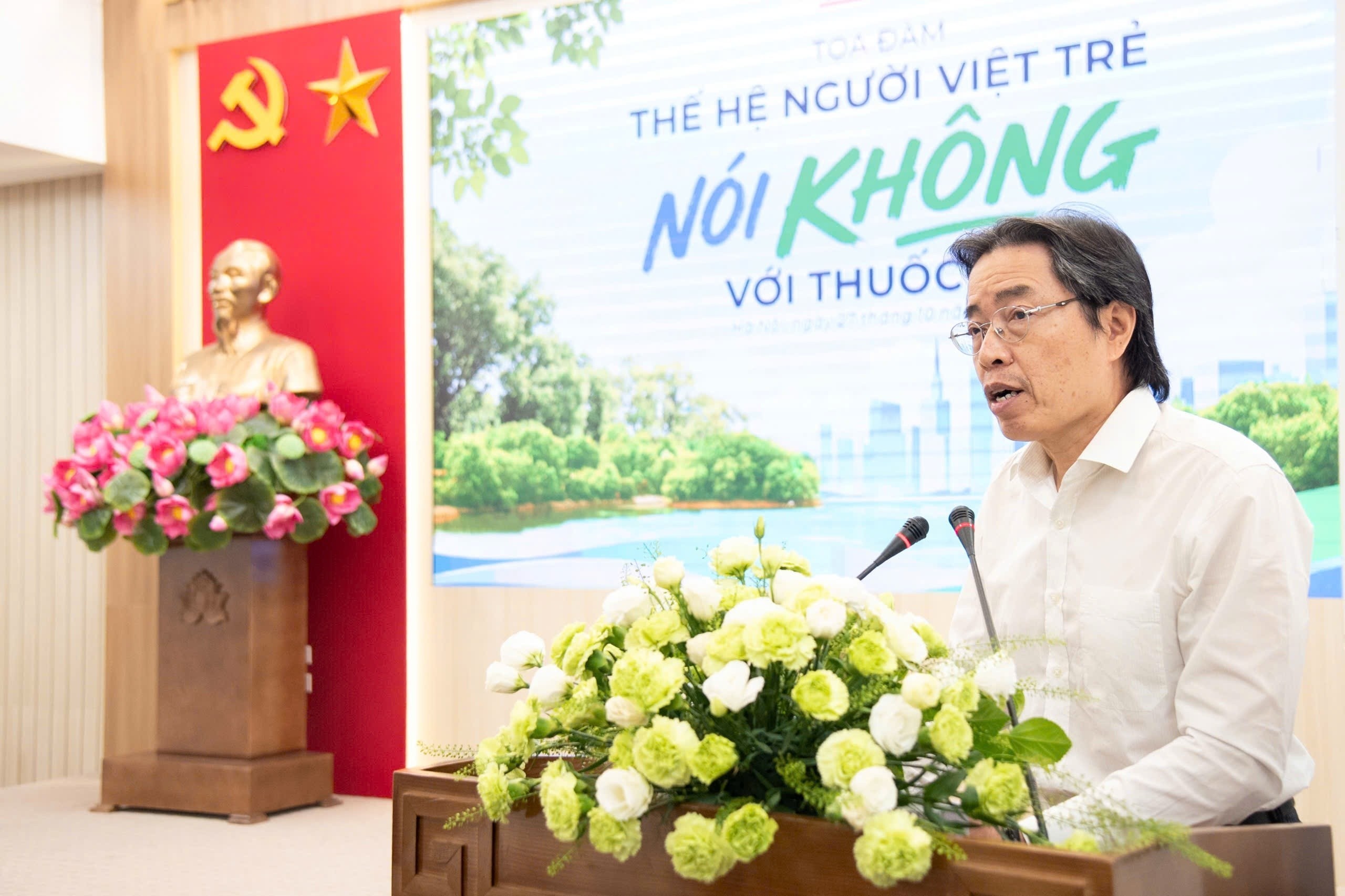 Thuốc l&aacute; ảnh 3