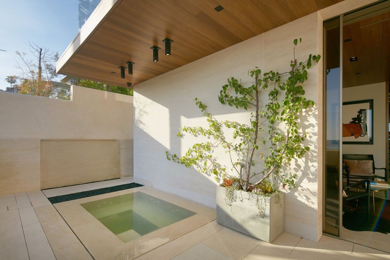 Bat dong san 43, 5 trieu USD anh 4