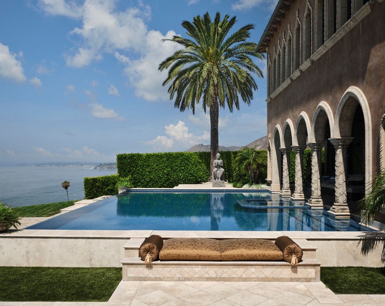 dinh thu,  malibu anh 7