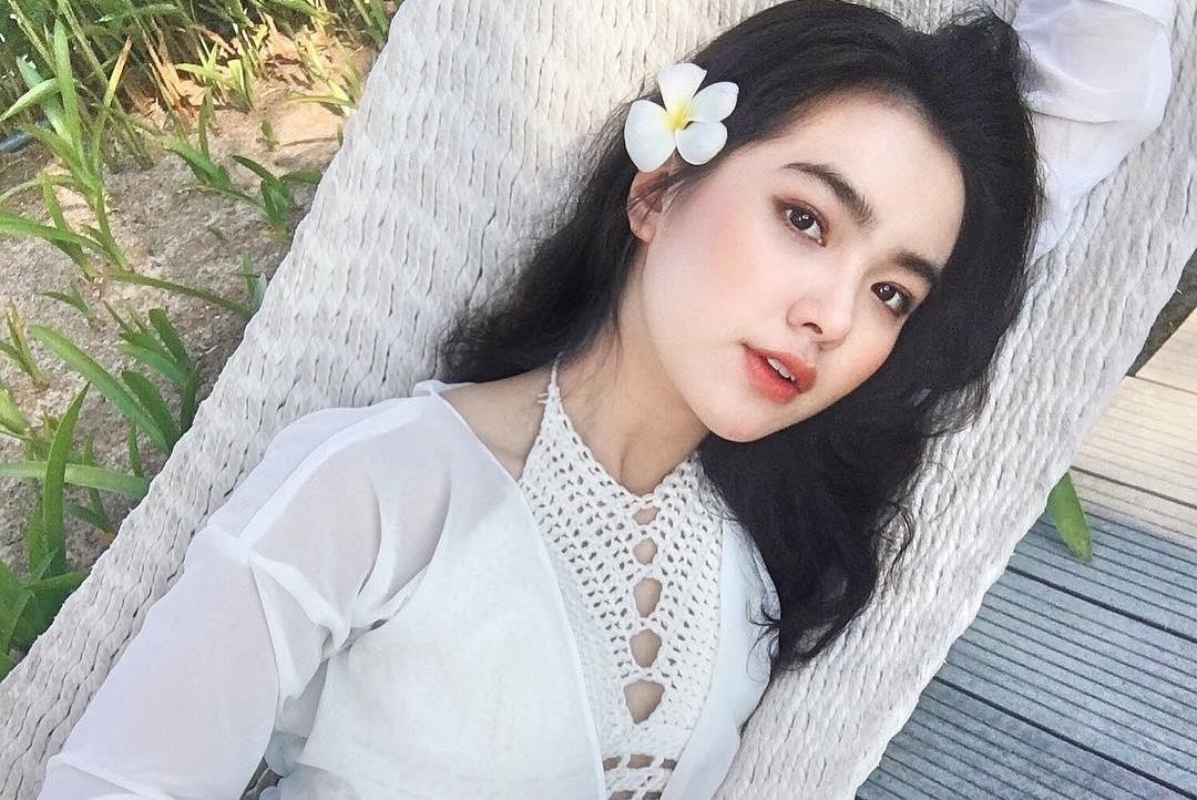 'Bong hong lai' biet 3 thu tieng, 18 tuoi da tu kiem tien tra hoc phi hinh anh