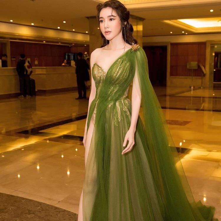 Hotmom rich kid anh 14