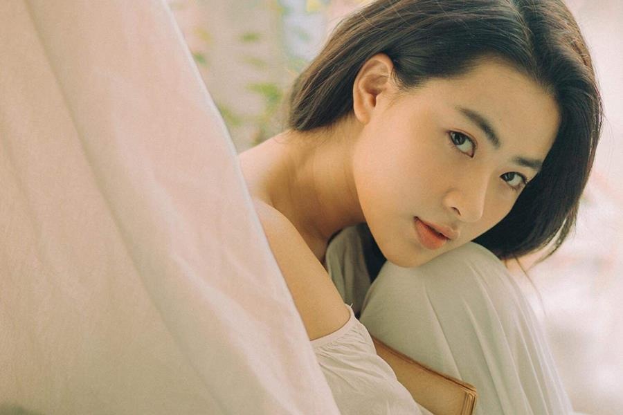 Minh Trang so huu net dep nhe nhang, nu tinh hinh anh