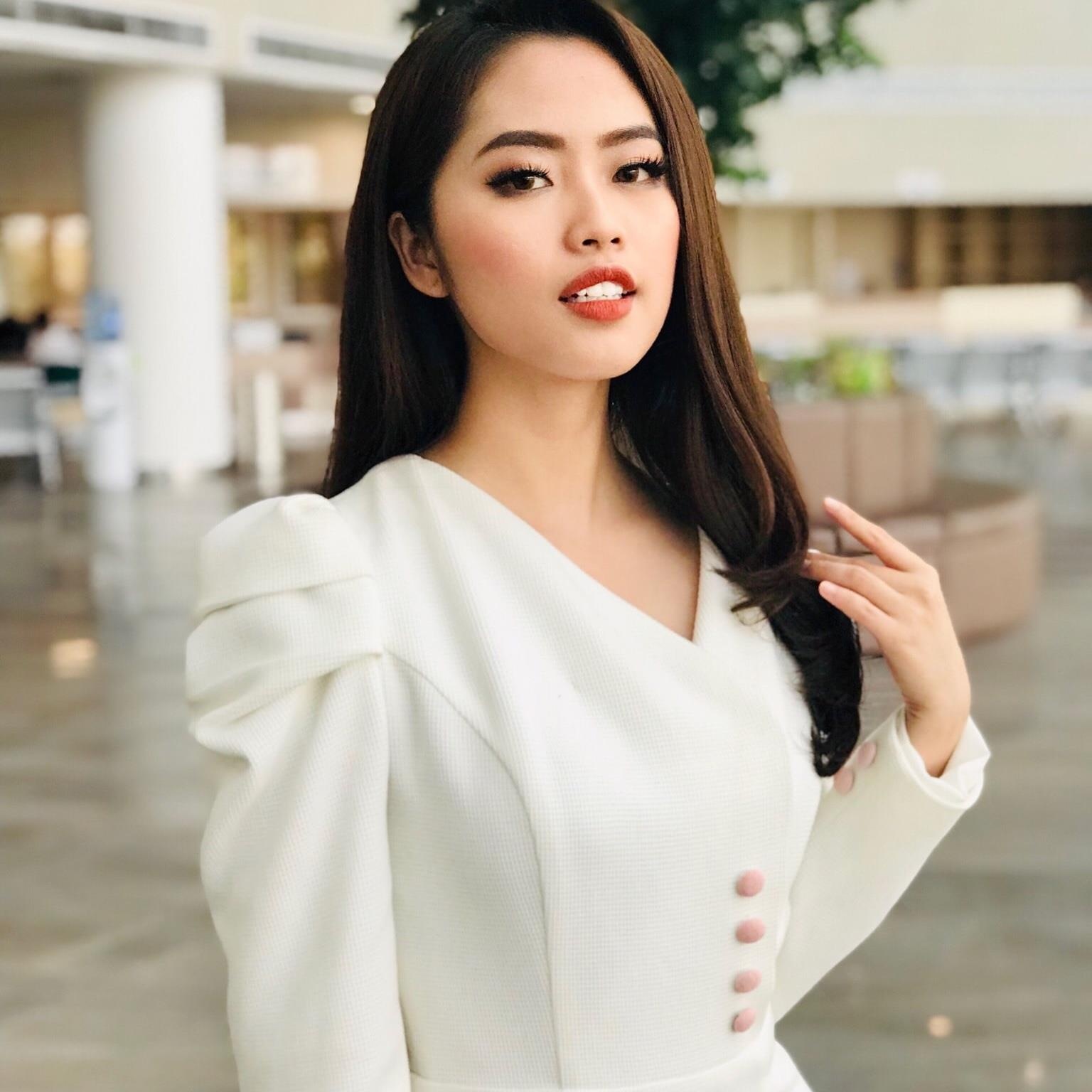 hot girl truong nhan van anh 5