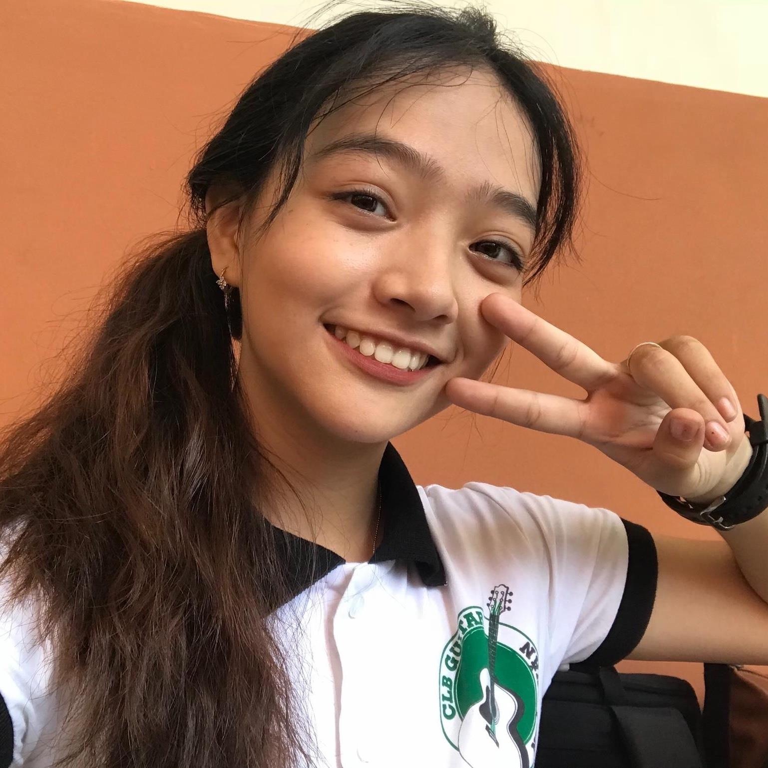 hot girl truong nhan van anh 14