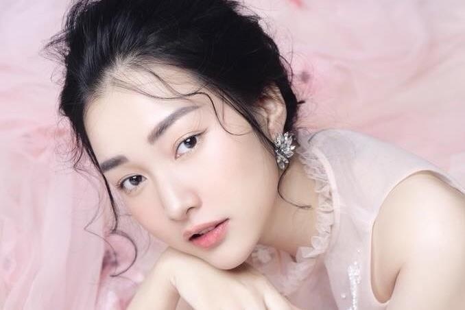 Diem danh dan gai xinh deu la nu sinh truong Quoc hoc Hue hinh anh