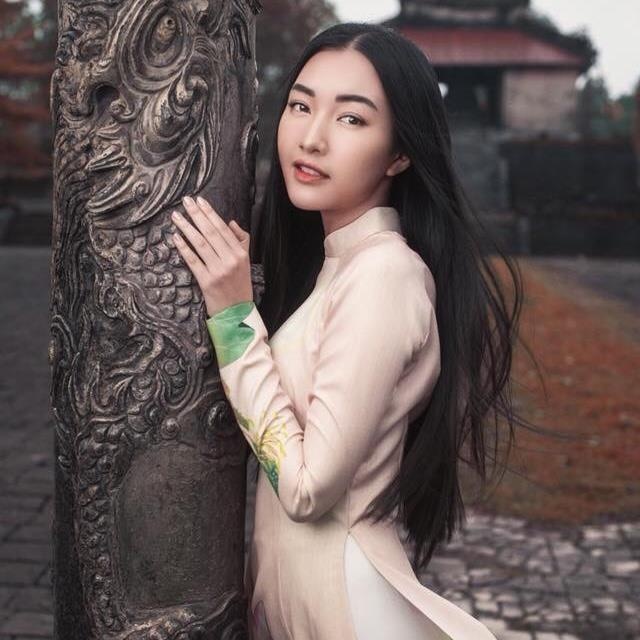 hot girl truong quoc hoc hue anh 7