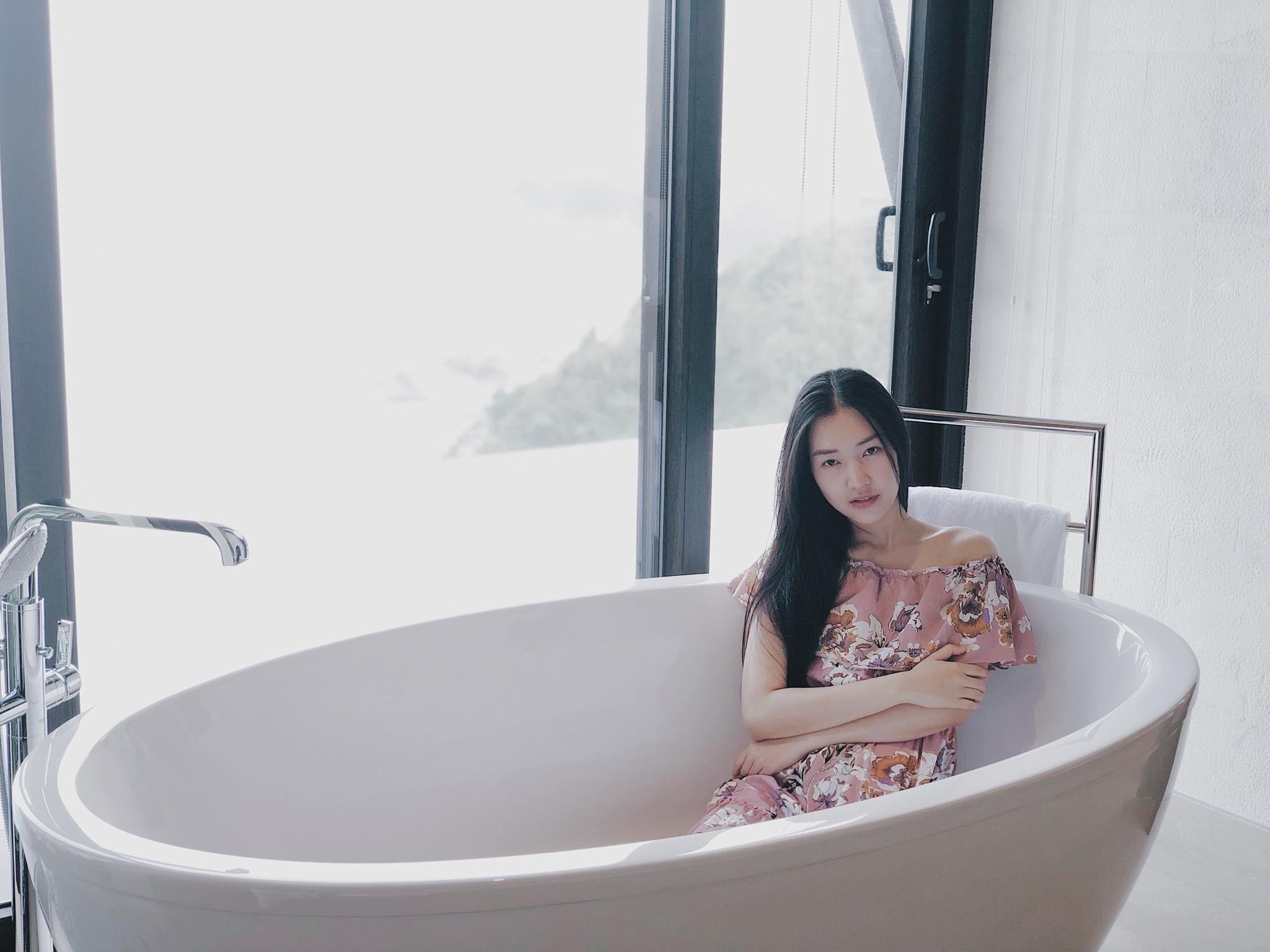 hot girl truong quoc hoc hue anh 10