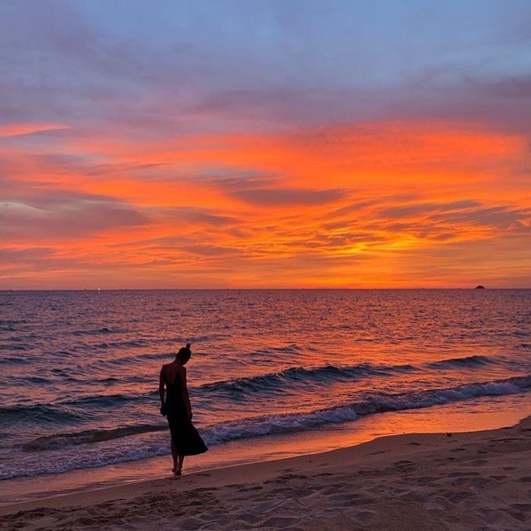 hot girl lam gi vao dip nghi le anh 7