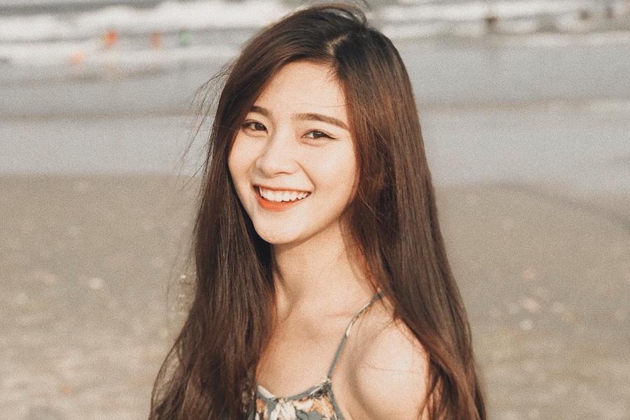 Dan hot girl DH Kinh te TP.HCM toan Hoa khoi, nguoi mau noi tieng hinh anh