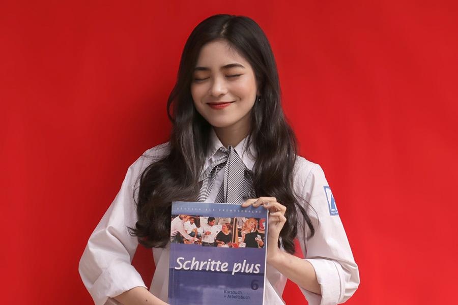 Hai Yen so huu nu cuoi toa nang cung mai toc dai bong benh nu tinh hinh anh