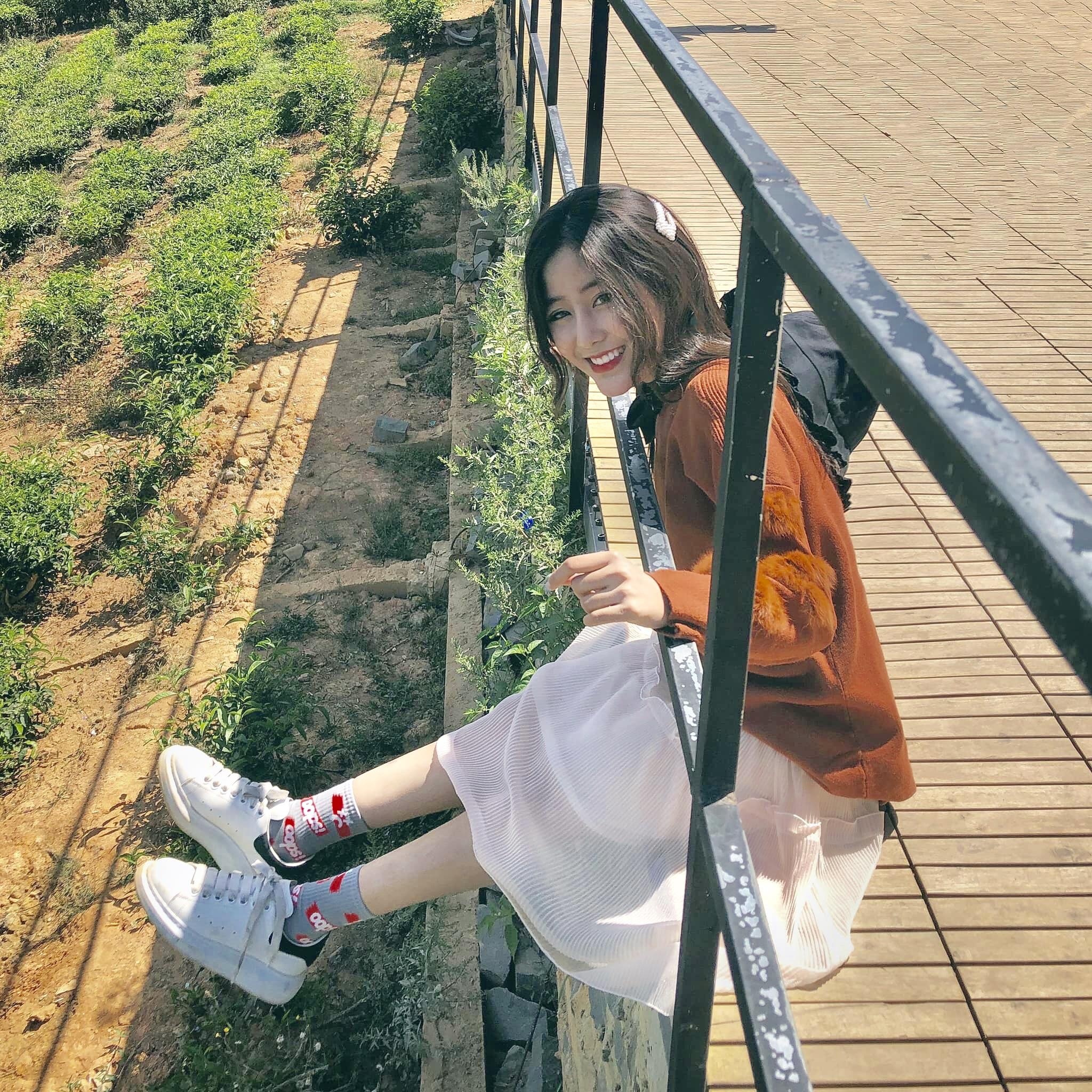 Hot girl 2k len bao nuoc ngoai anh 8