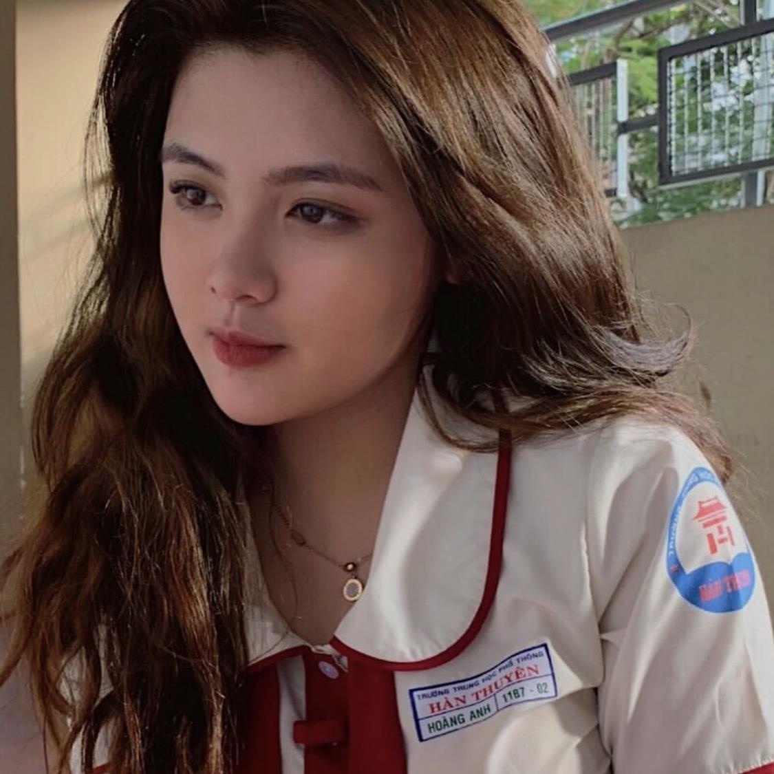 Hot girl 2k len bao nuoc ngoai anh 10