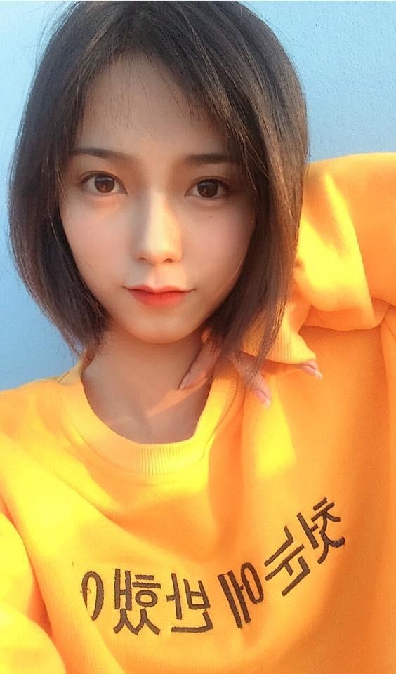 Hot girl 2k len bao nuoc ngoai anh 5