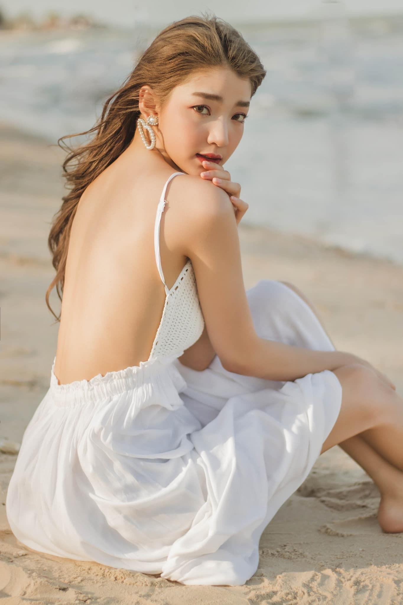 hot girl dong phuc thai lan anh 4