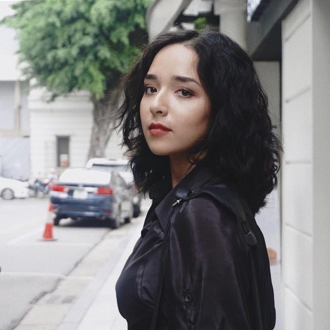 hot girl dai hoc thang long anh 4