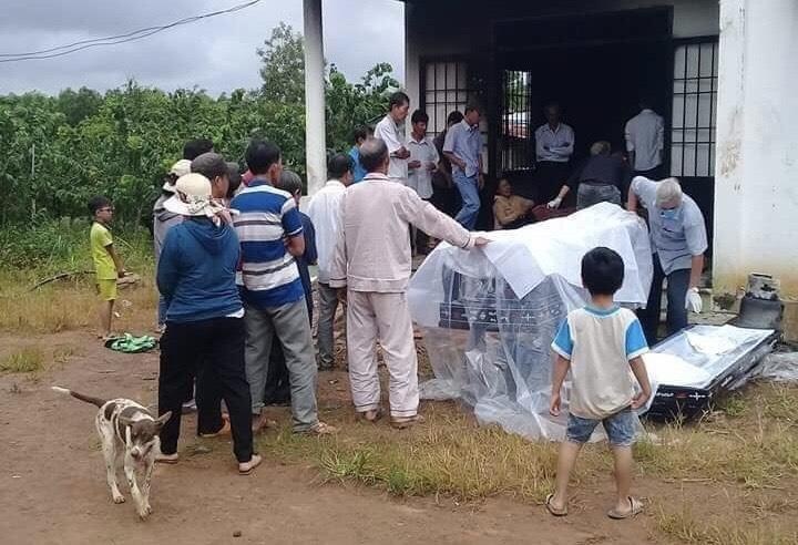 Con trai đốt chết mẹ ruột ảnh 1 Con trai dot chet me ruot anh 1