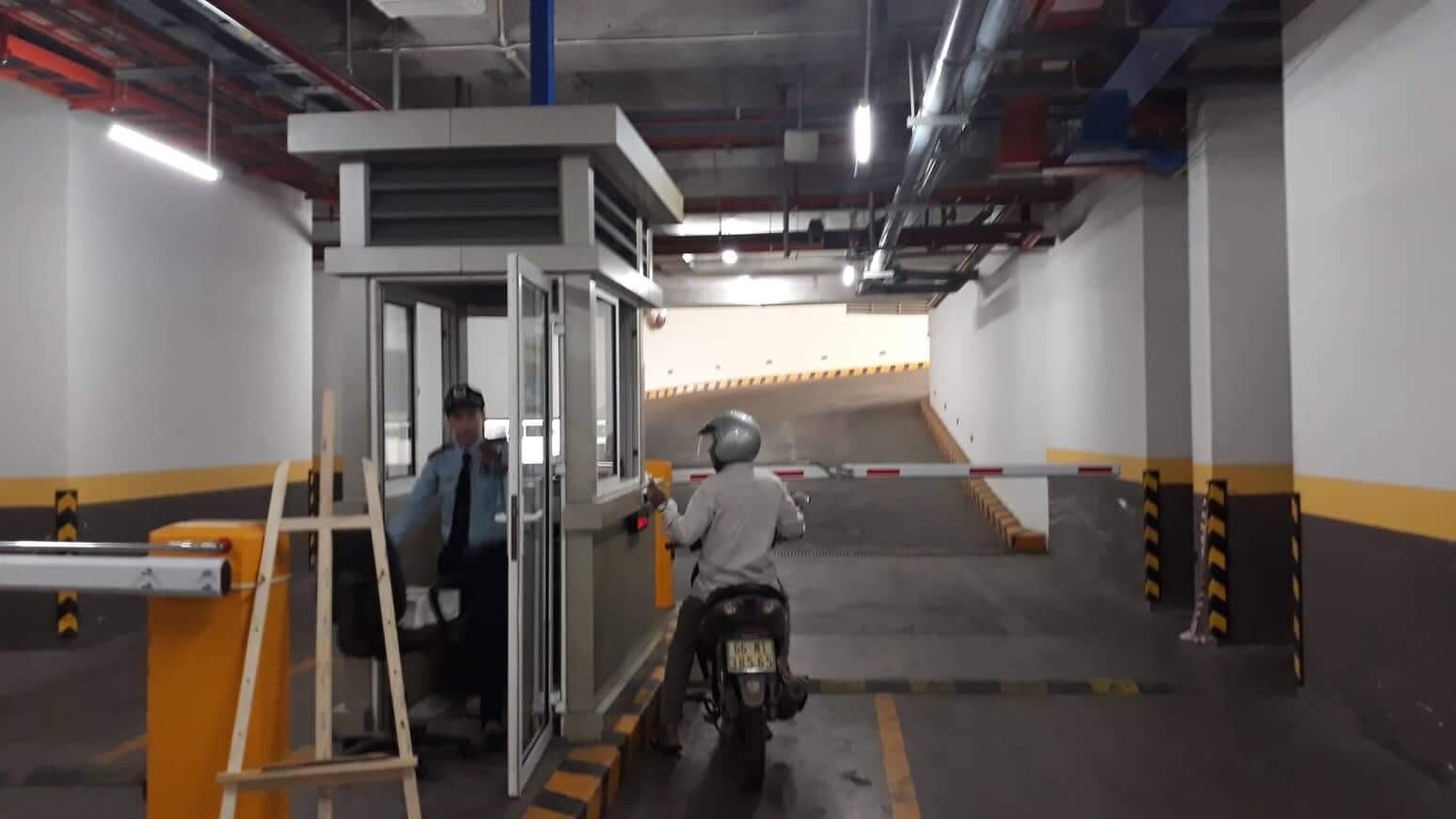 Gia lam tho ho vao trom xe trong chung cu cao cap o TP.HCM hinh anh