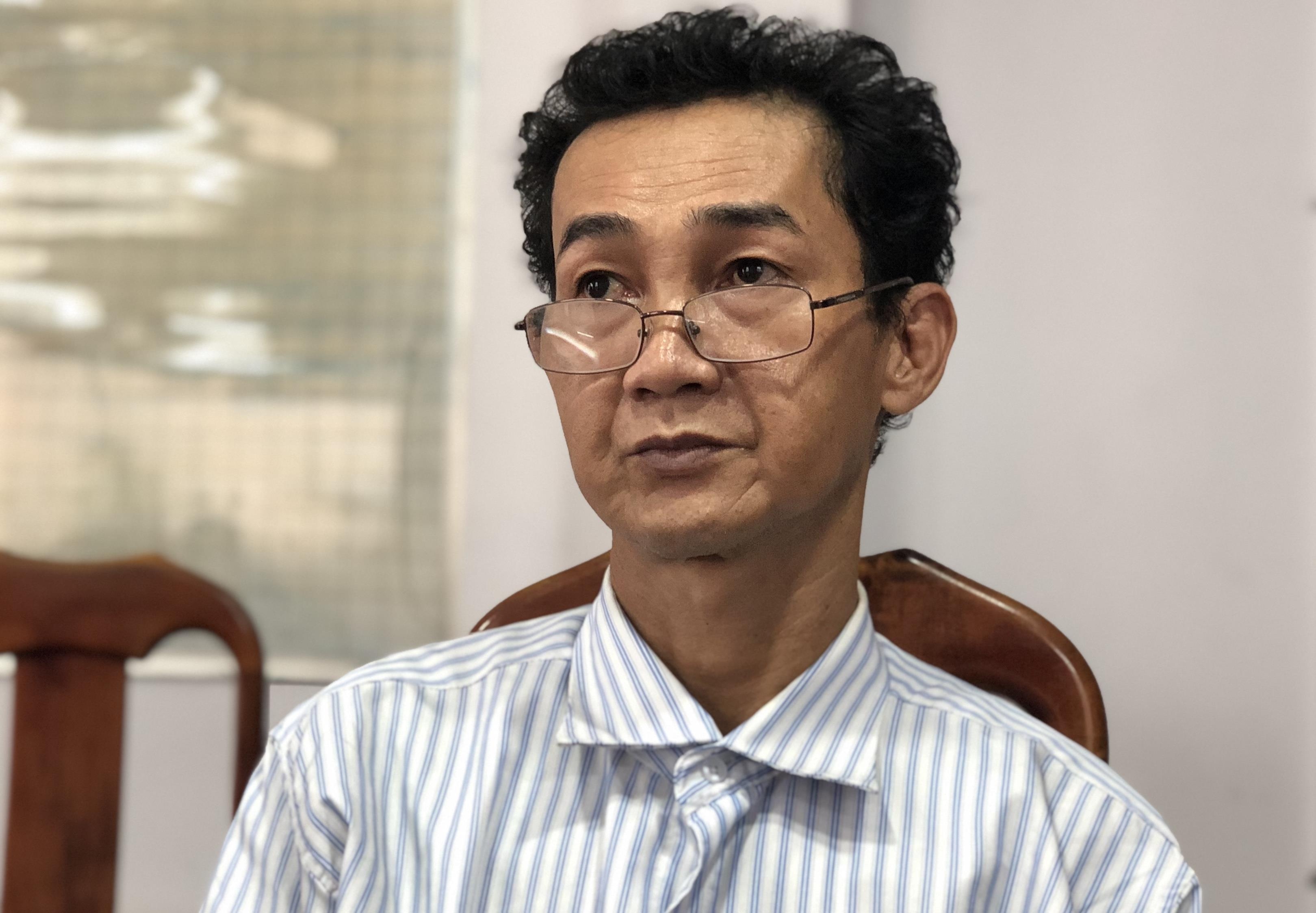 Nghi pham cam dau bang trom o Suoi Tien khoc khi ke ve viec moc tui hinh anh