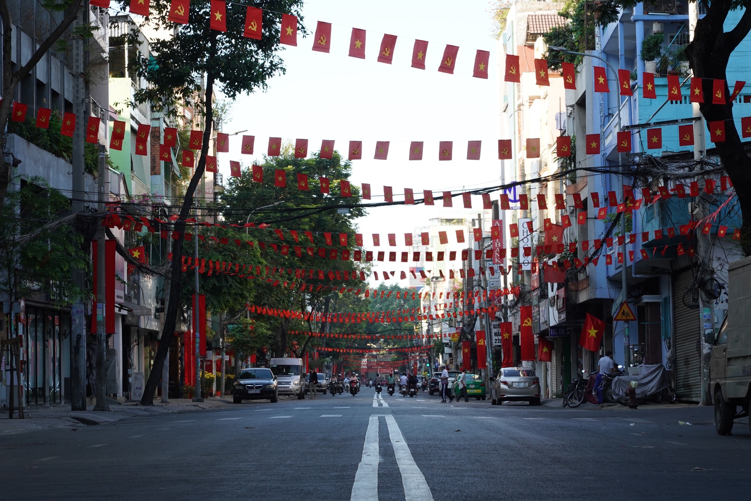 TP.HCM vắng vẻ ngày đầu năm ảnh 5 TP.HCM vang ve ngay dau nam anh 5