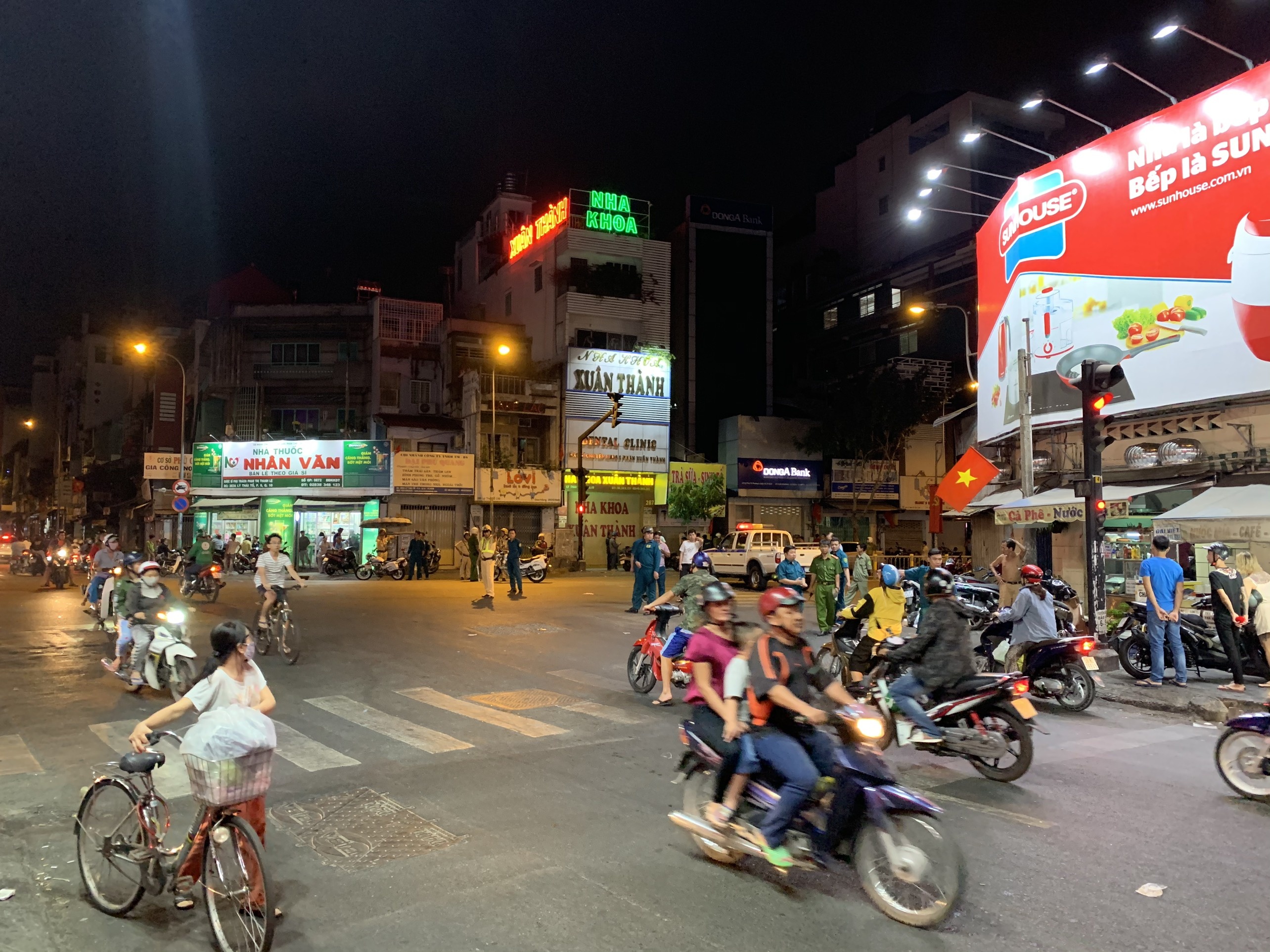 vay bat thanh nien co thu anh 5