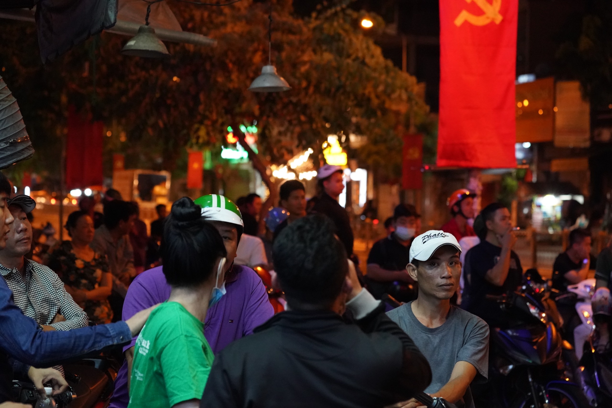 vay bat thanh nien co thu anh 7