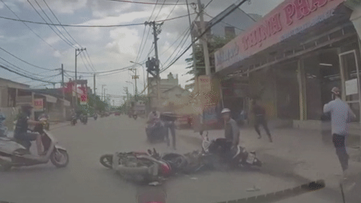 Cuop xit hoi cay khi bi duoi bat hinh anh