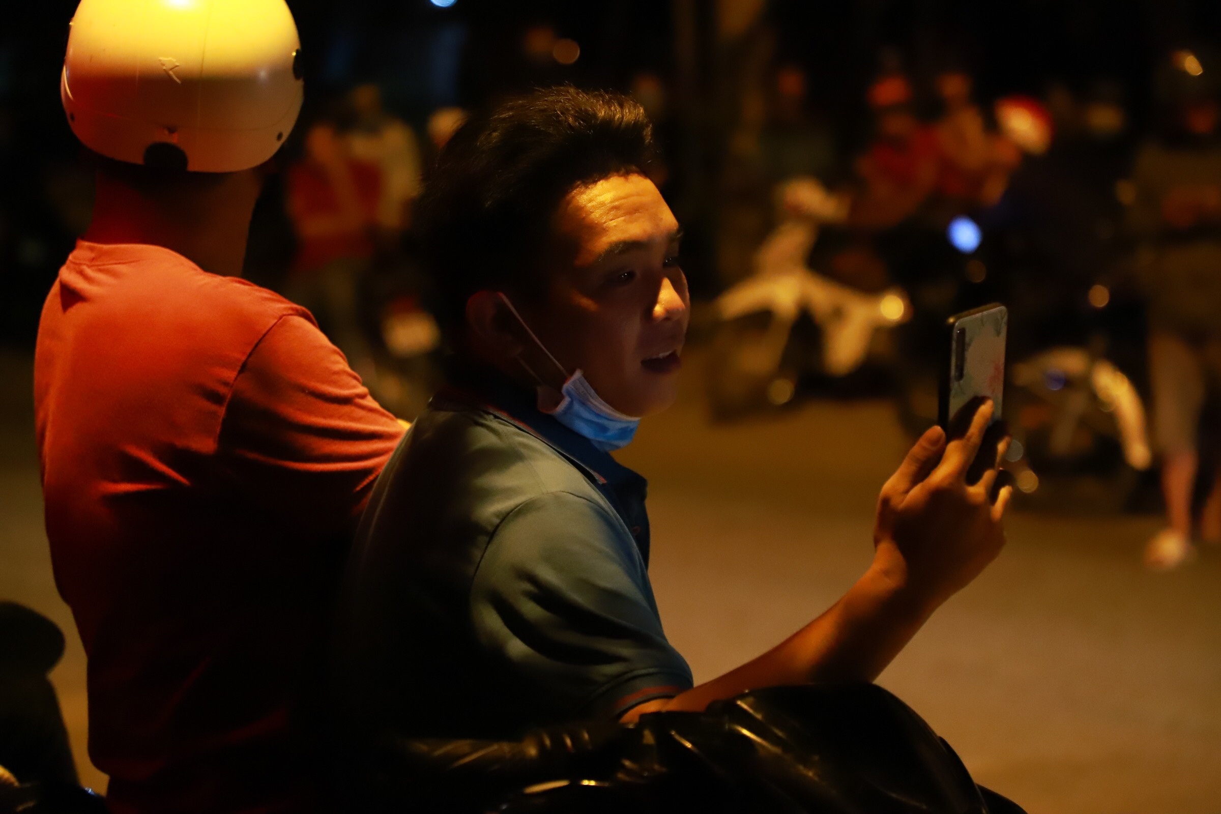 Doi quan livestream deo bam hien truong tieu diet Tuan Khi anh 5