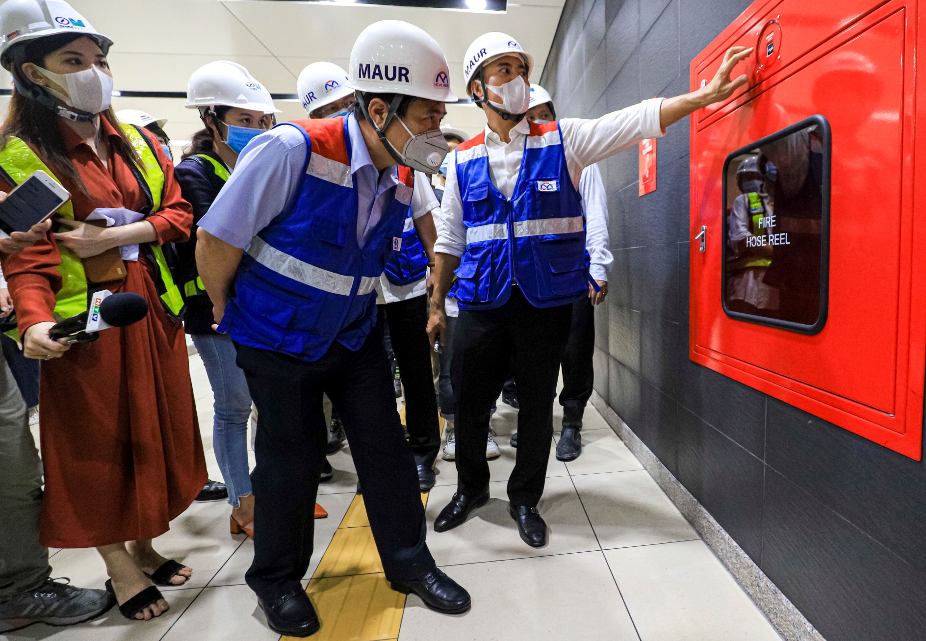 Metro Ben Thanh Suoi Tien anh 2