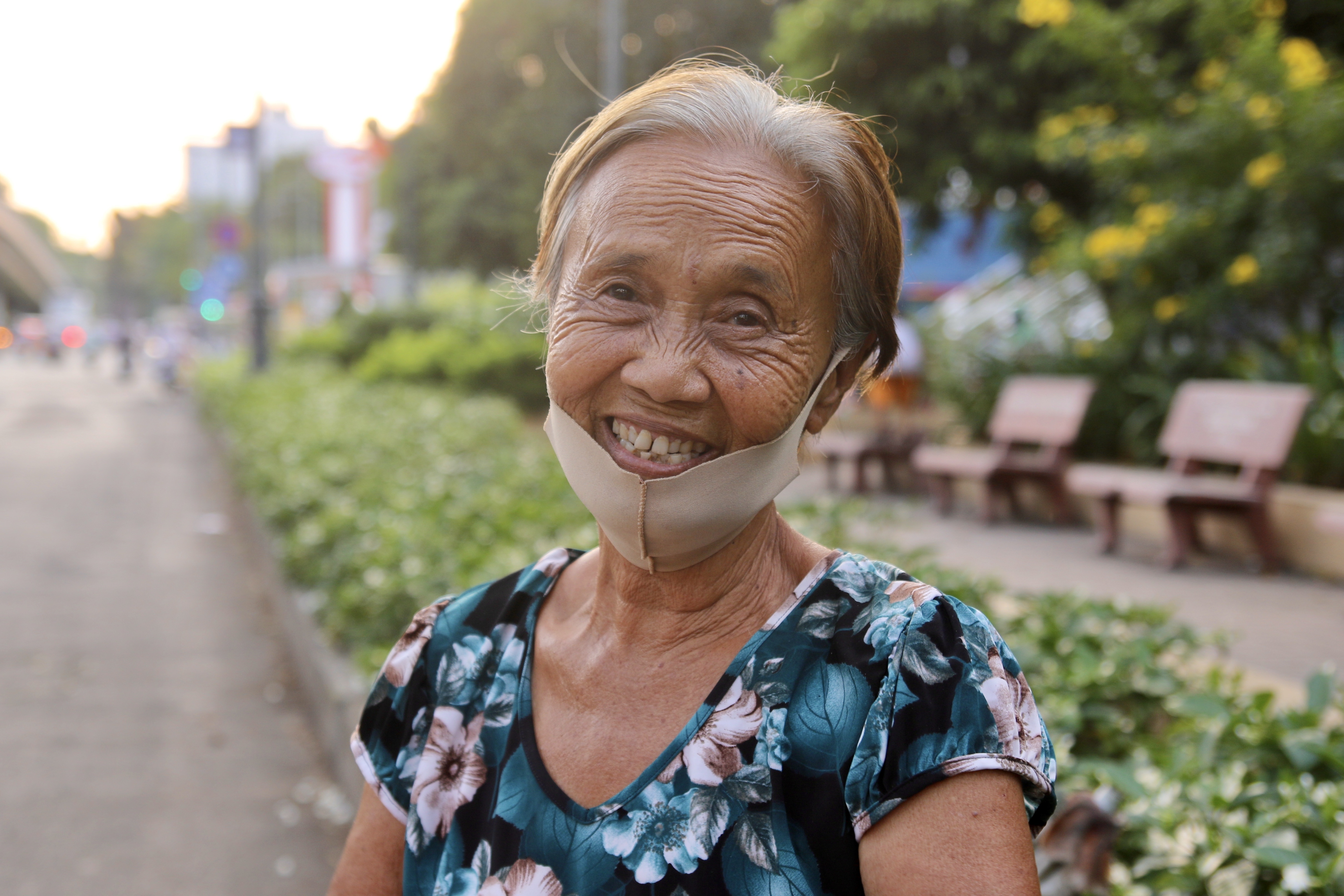 Nguoi dan TP.HCM mong uoc dieu gi sau 20 ngay cach ly xa hoi hinh anh