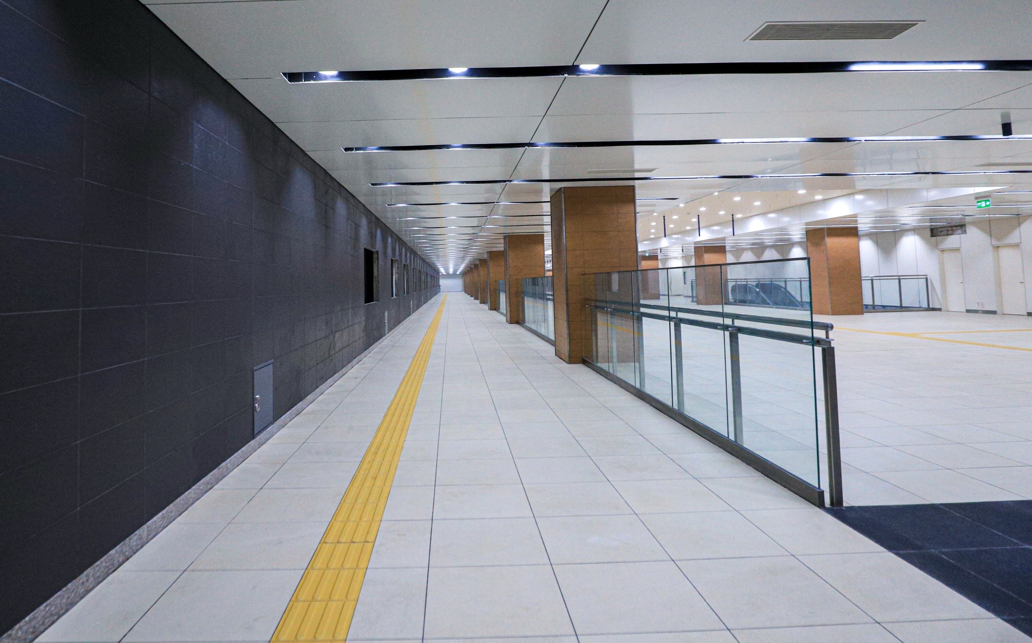 Metro Ben Thanh Suoi Tien anh 3