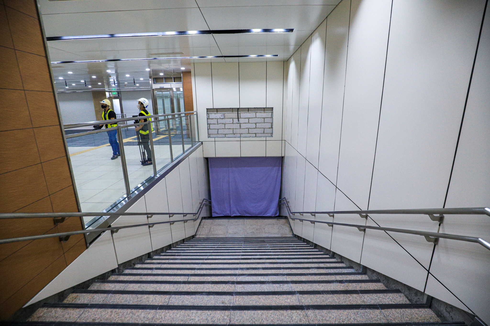 Metro Ben Thanh Suoi Tien anh 8