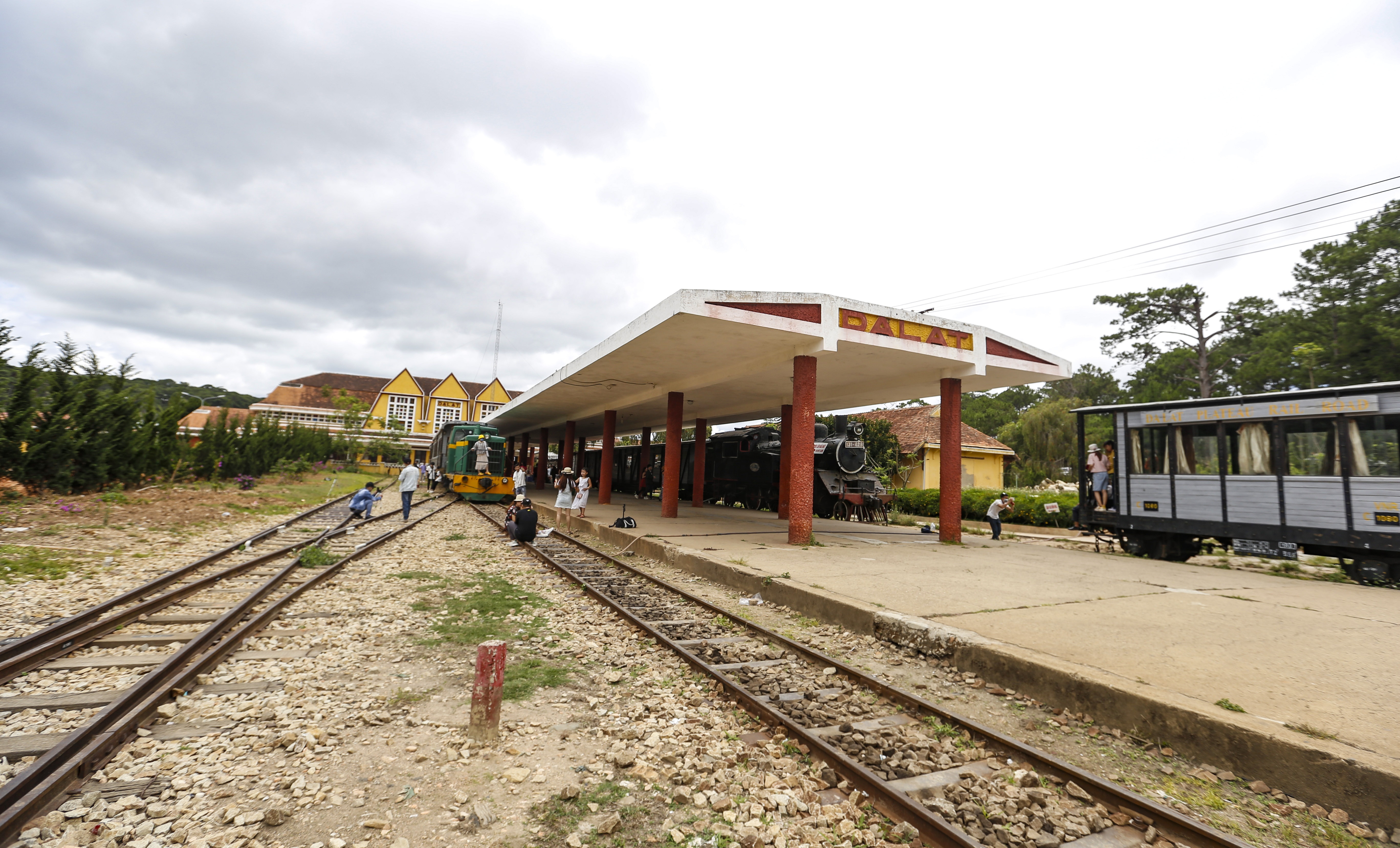 Da Lat dong duc sau gian cach xa hoi anh 12