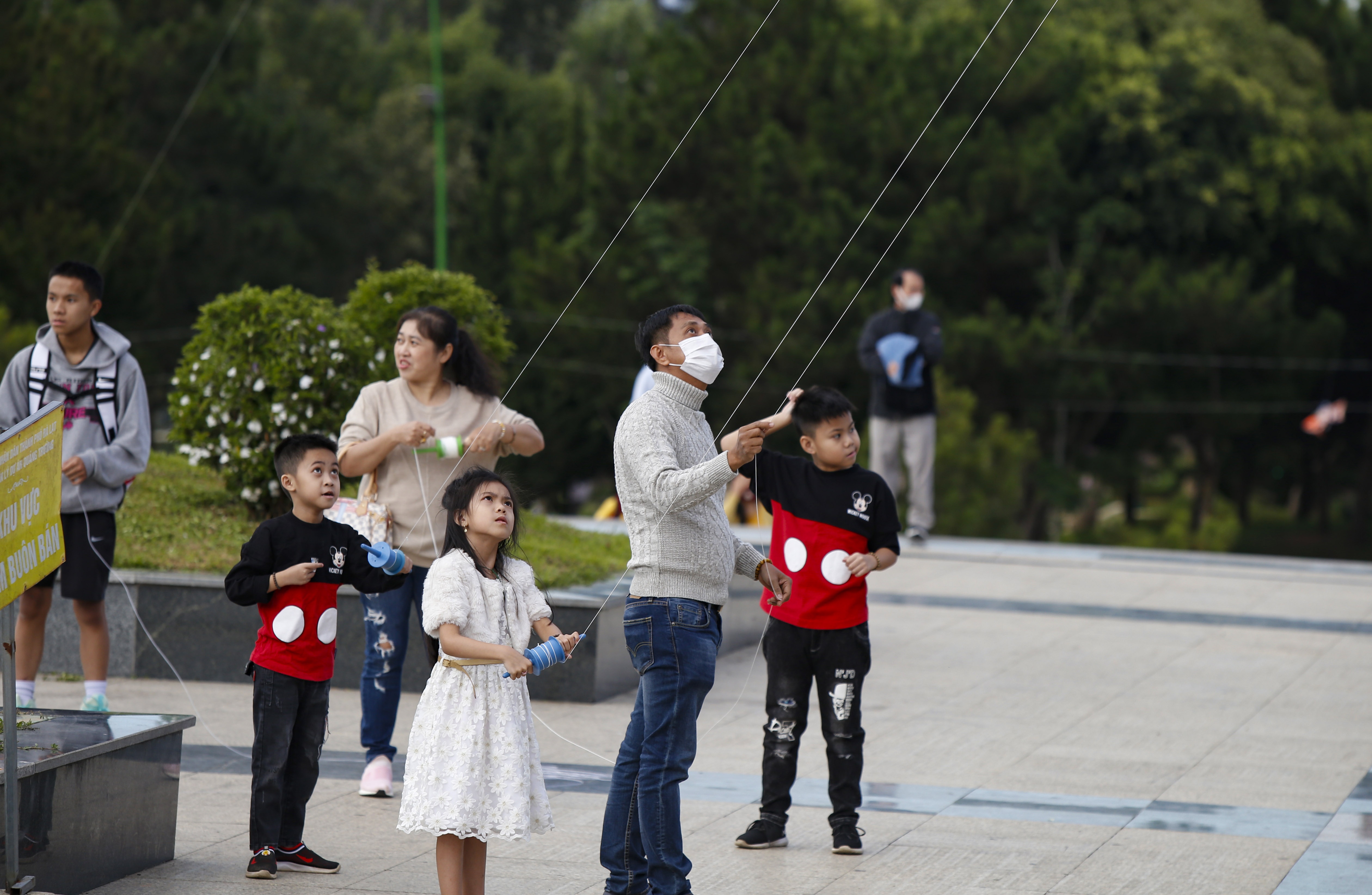 Da Lat dong duc sau gian cach xa hoi anh 6