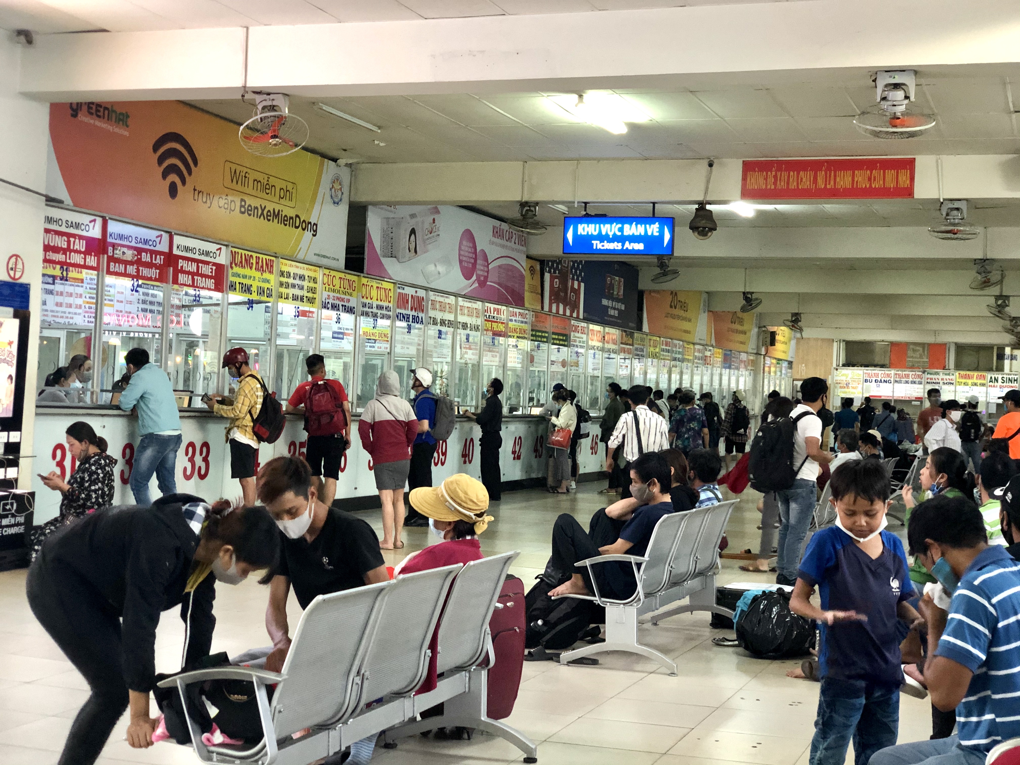 Ben xe Mien Dong anh 2