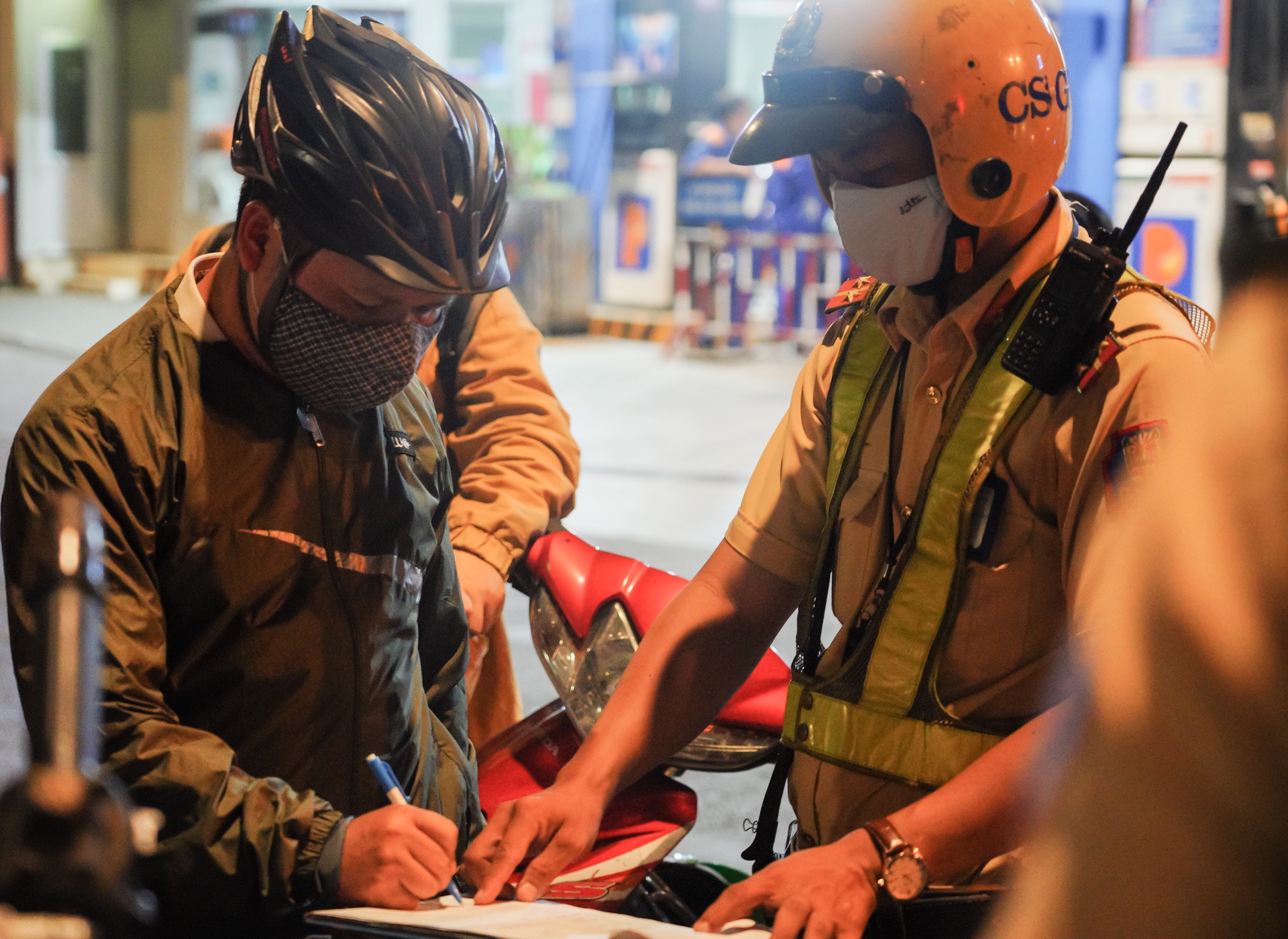 xu phat nong do con anh 7