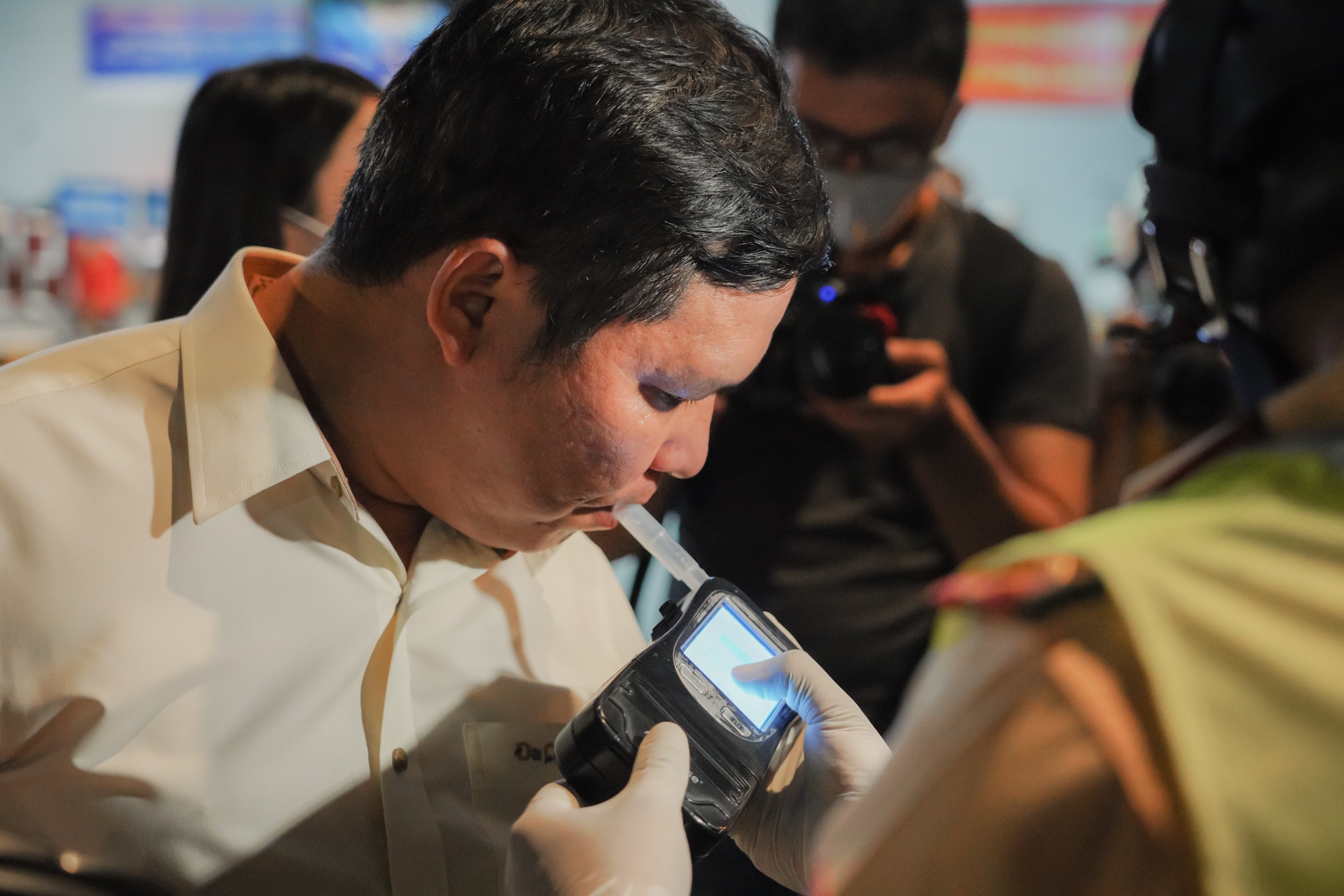 xu phat nong do con anh 3