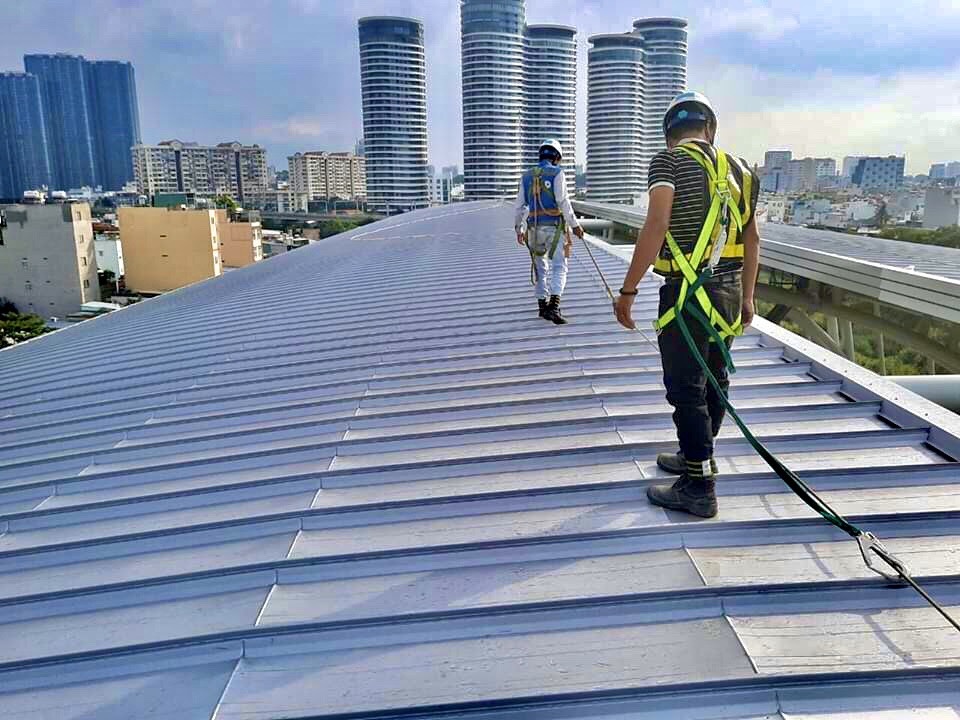 Metro so 1 hoan thien mai cho 3 nha ga cuoi cung hinh anh