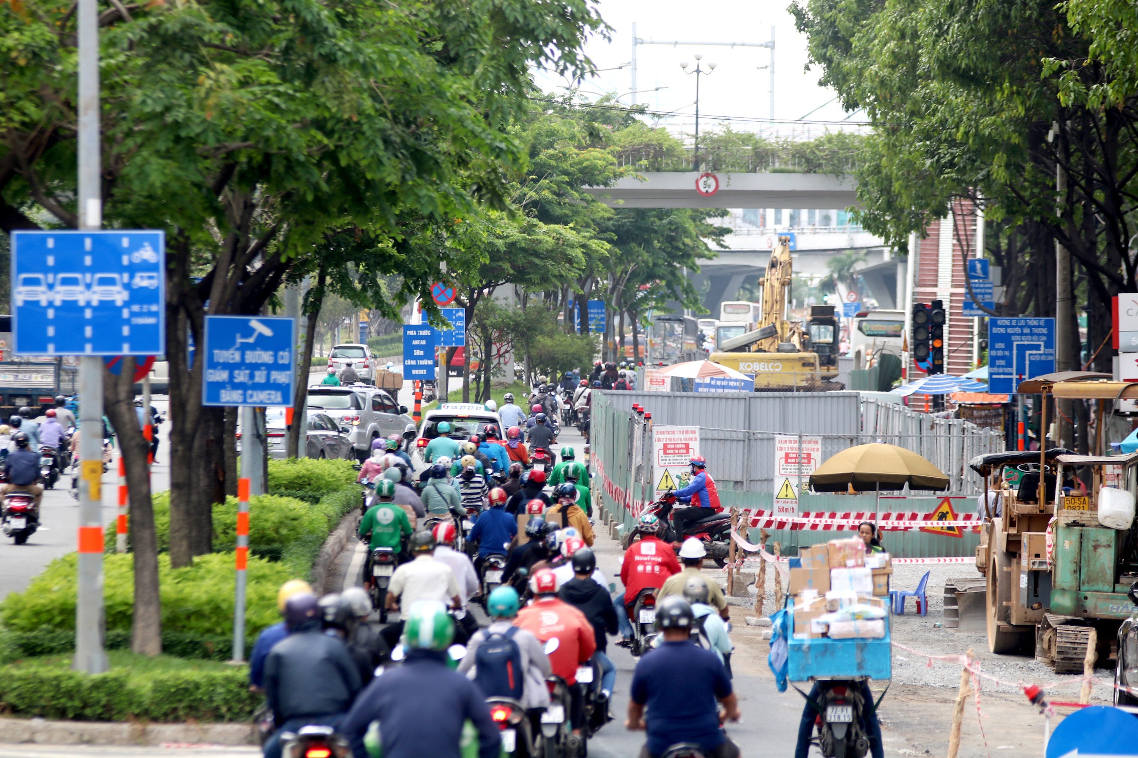 phat nguoi oto anh 1