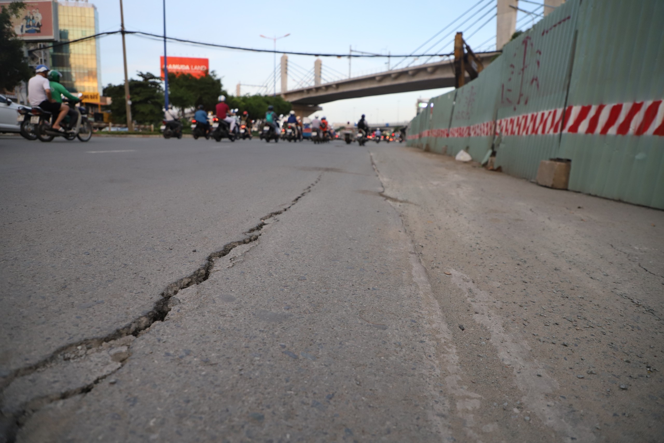 du an nang cap duong Nguyen Huu Canh anh 1