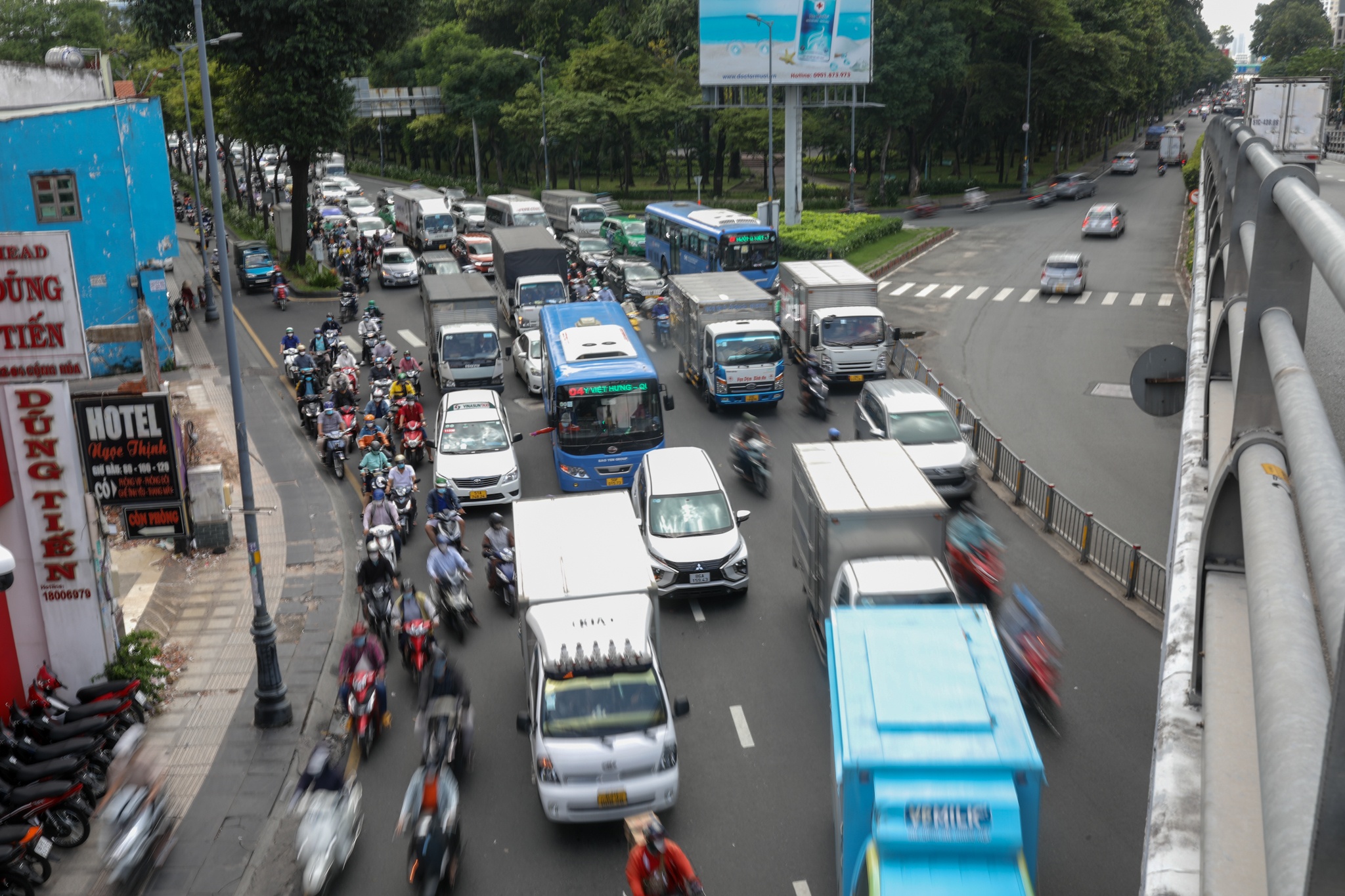 Do thi san bay anh 8