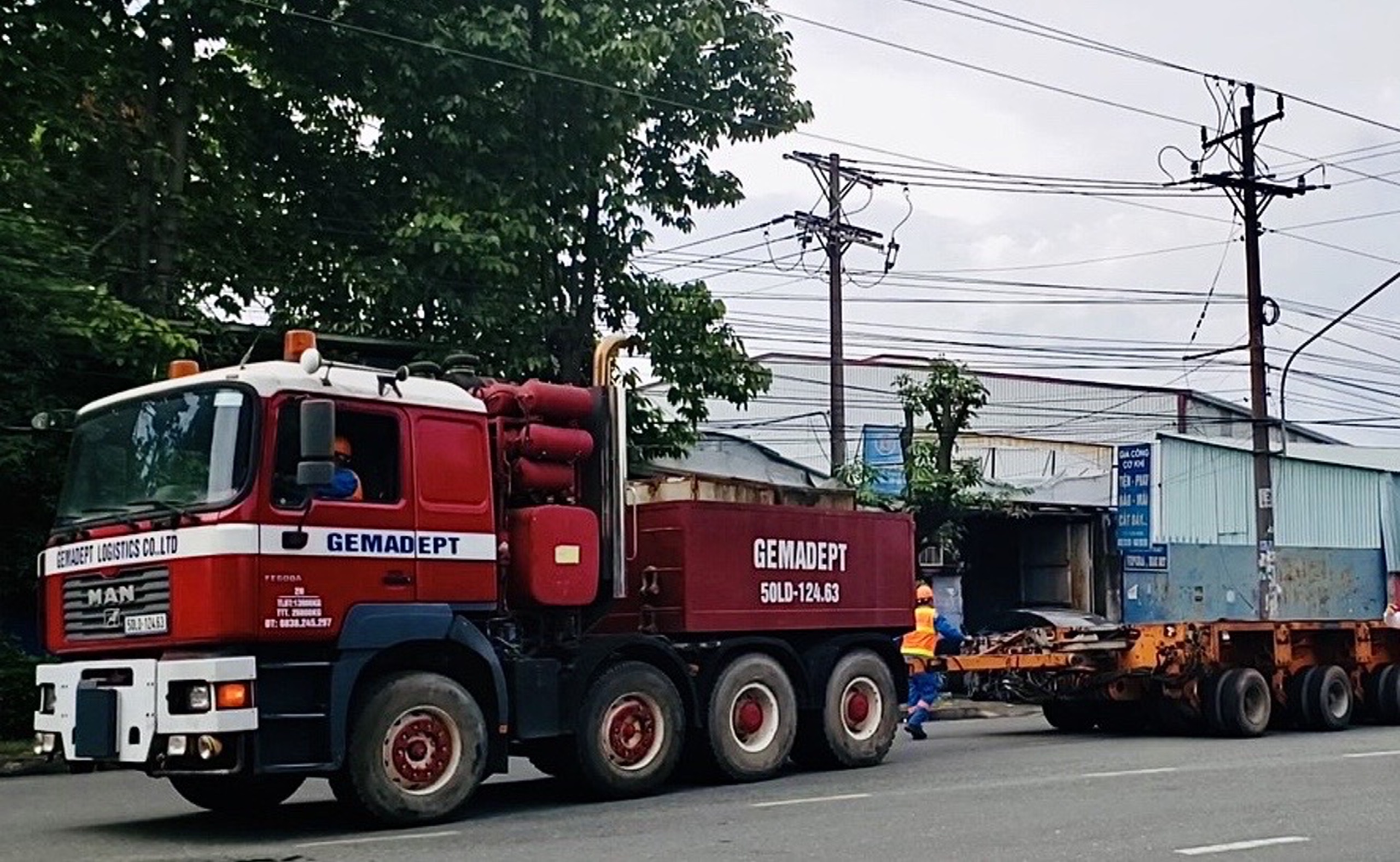 Xe sieu truong cho tau metro so 1 co gi dac biet? hinh anh