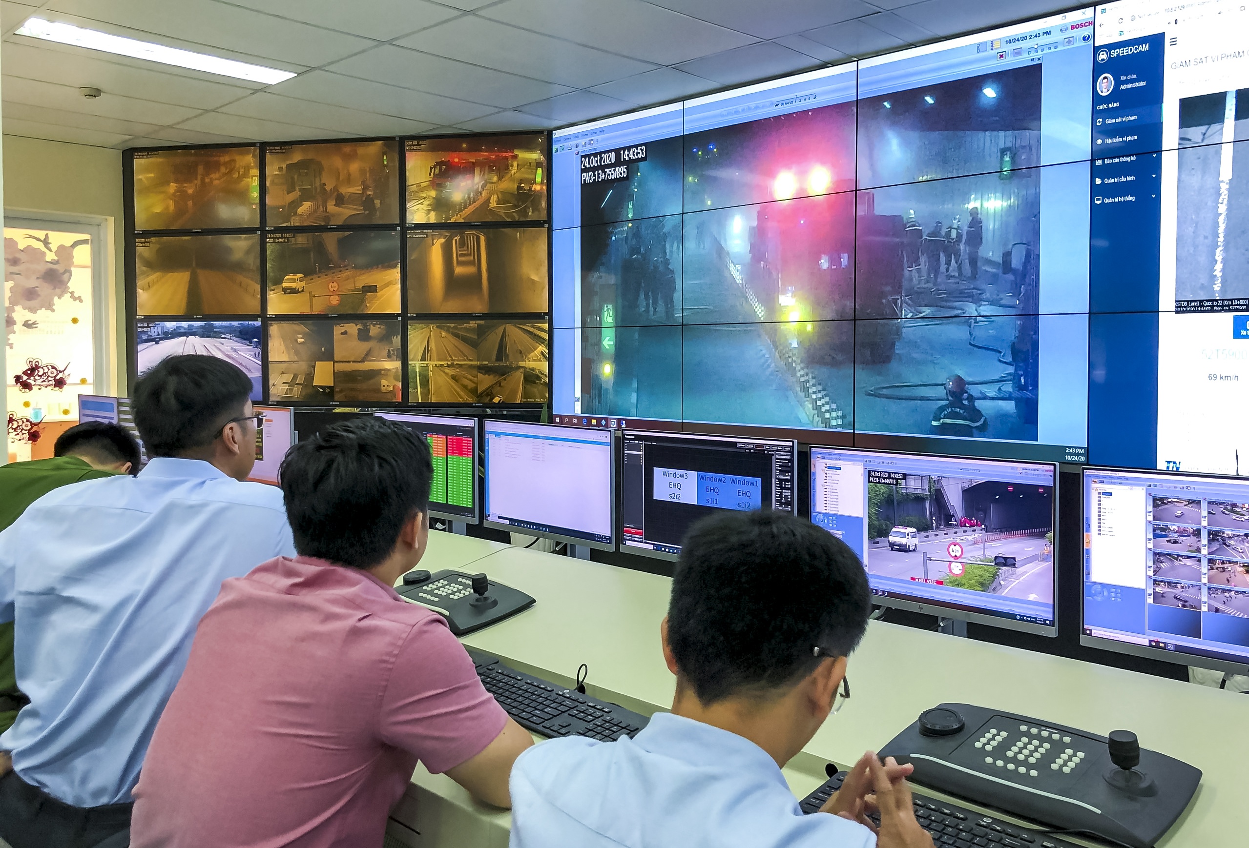 ham Thu Thiem dien tap chua chay anh 2