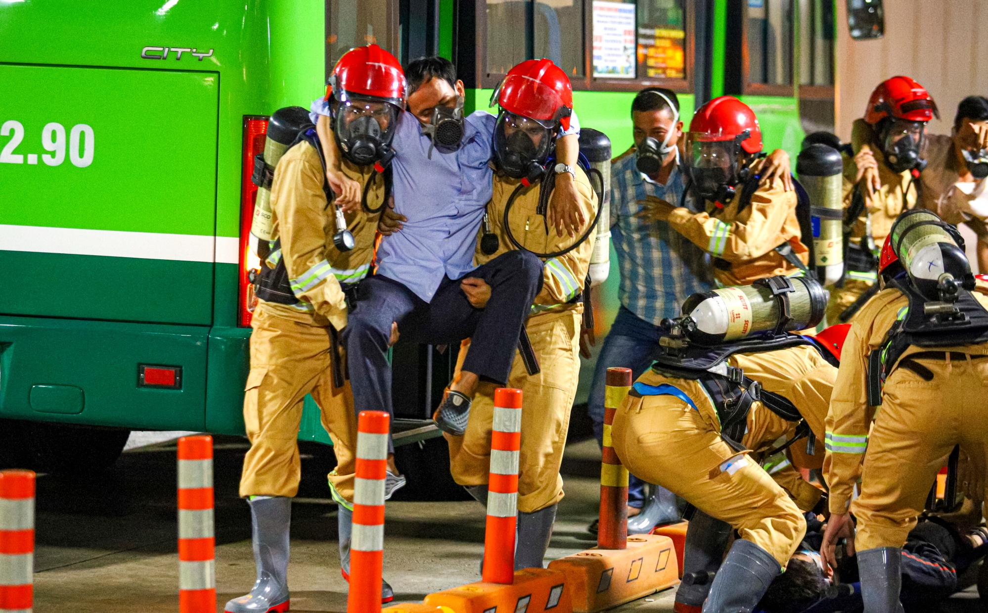 dien tap chua chay ham Thu Thiem anh 4