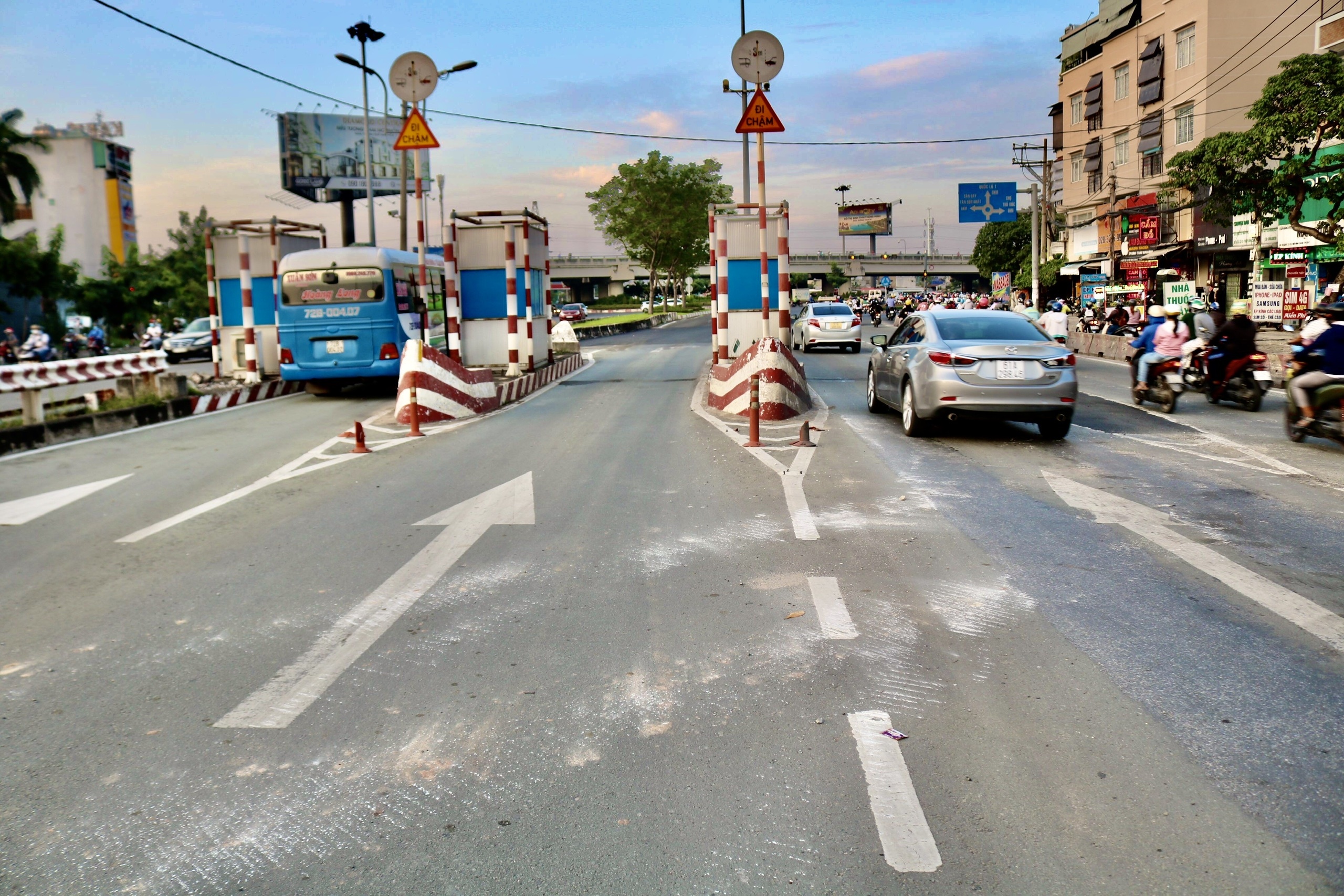 Thao do tram thu phi BOT cau Binh Trieu 2 hinh anh