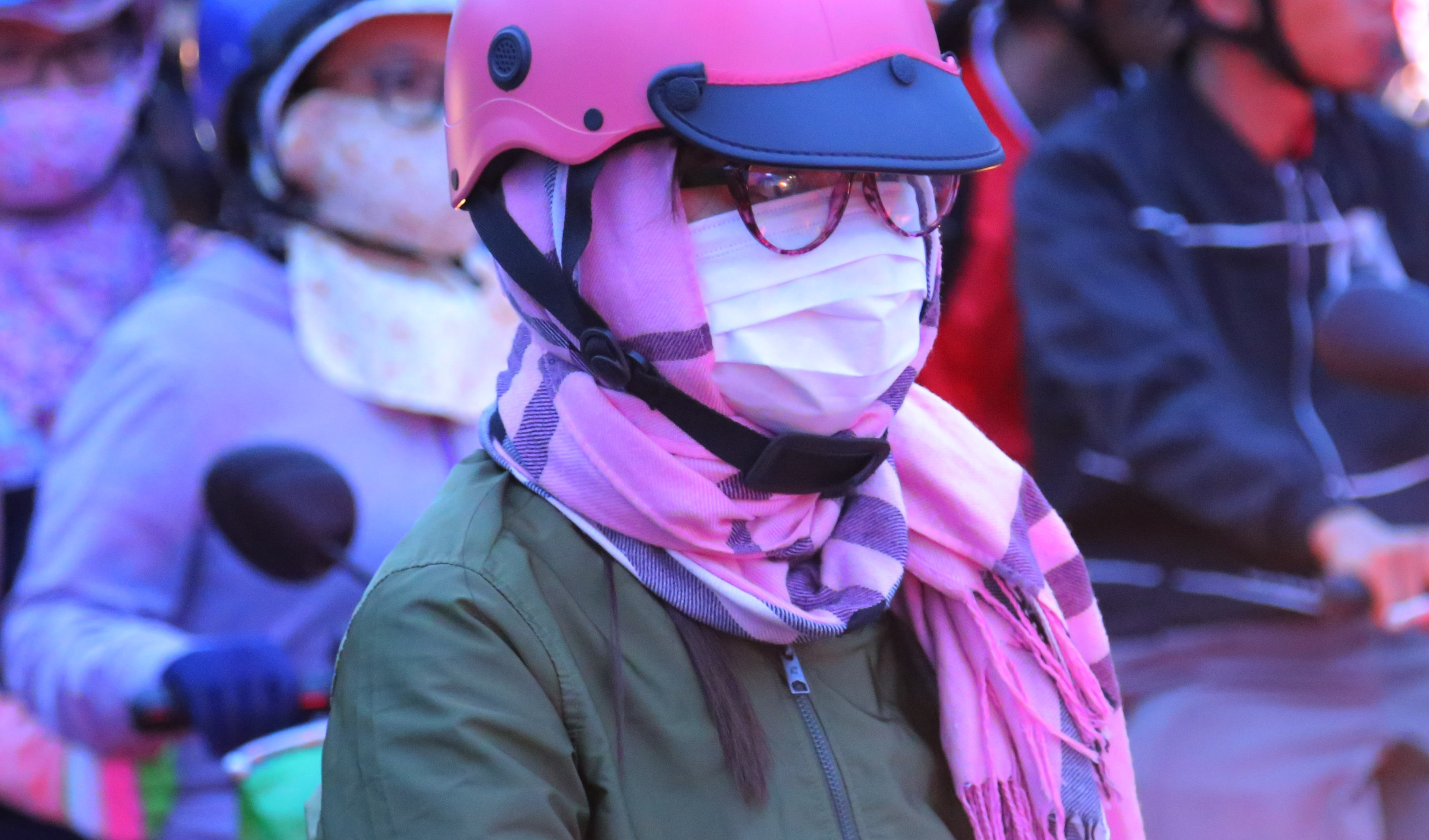 TP.HCM lanh 23 do C, khong khi trong lanh sang nay hinh anh