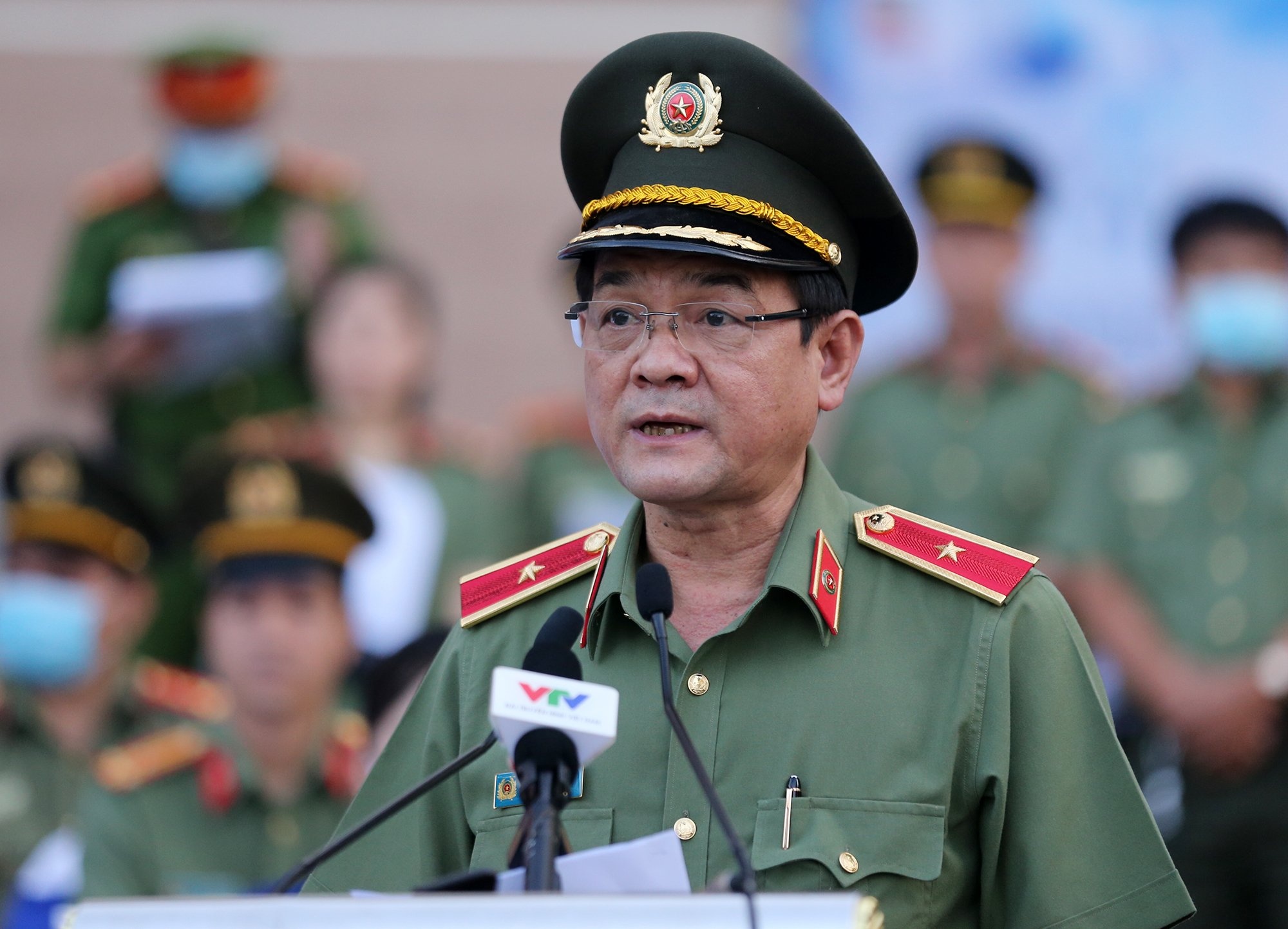 Cong an TP.HCM tran ap toi pham anh 2