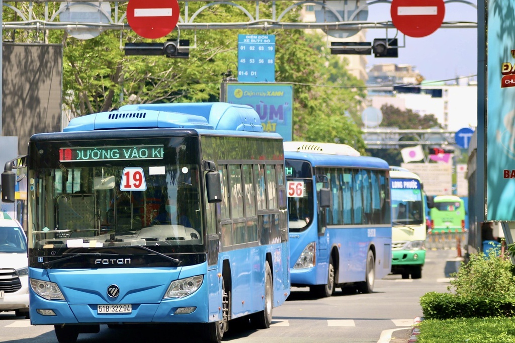 TP.HCM giam hon 2.300 chuyen buyt dip Tet 2021 hinh anh
