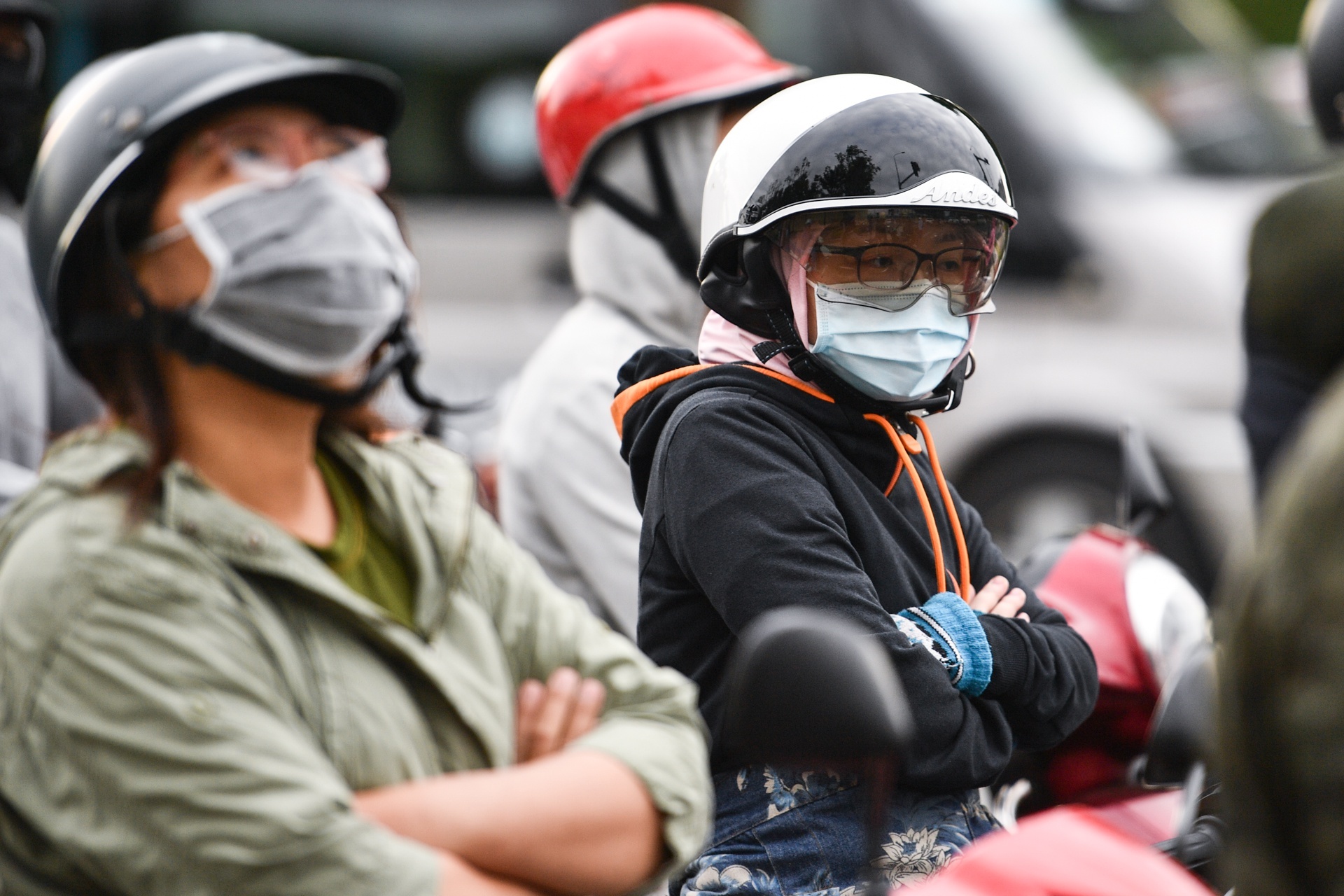 TP.HCM lanh 20 do C sang nay hinh anh