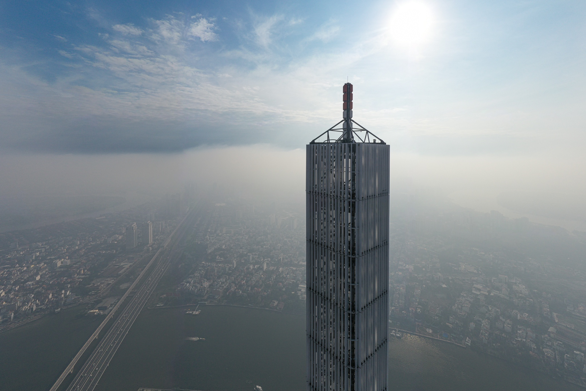 TP.HCM trong ngay mu kho day dac hinh anh