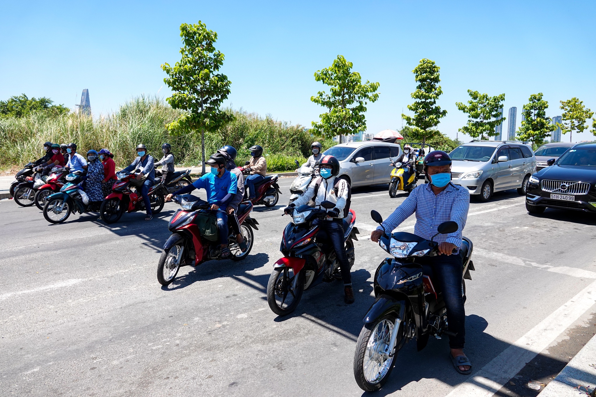 TP.HCM nang nong anh 1